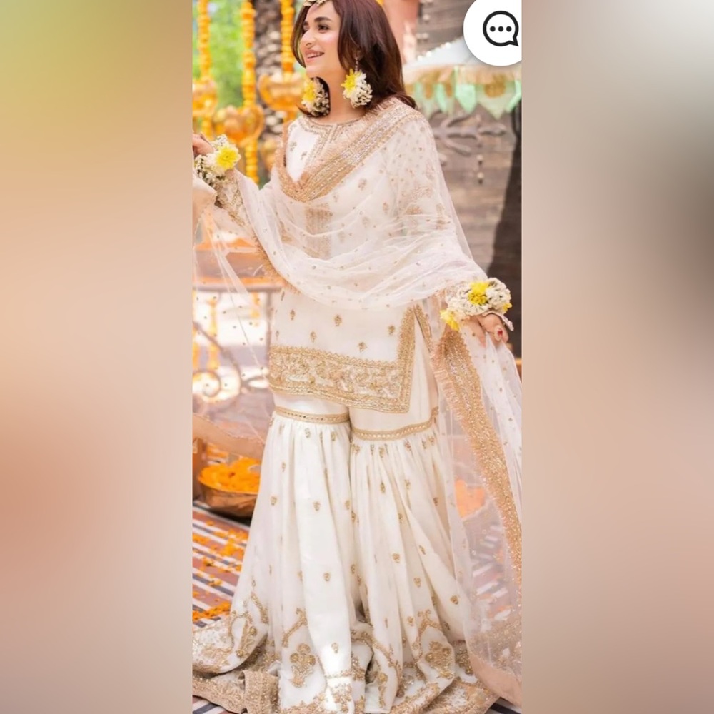 - Pakistani chiffon embroidered Long Sleeve Crew Neck Bridal Dress bust 39